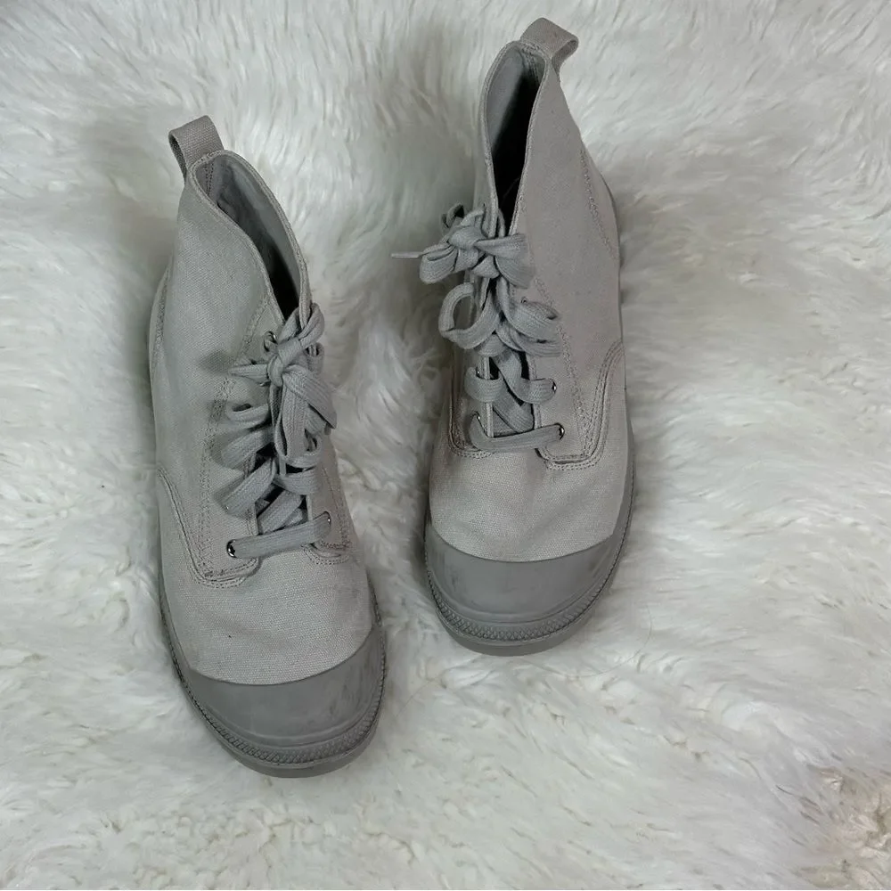 Skechers Gray canvas and Memory Foam Shoes